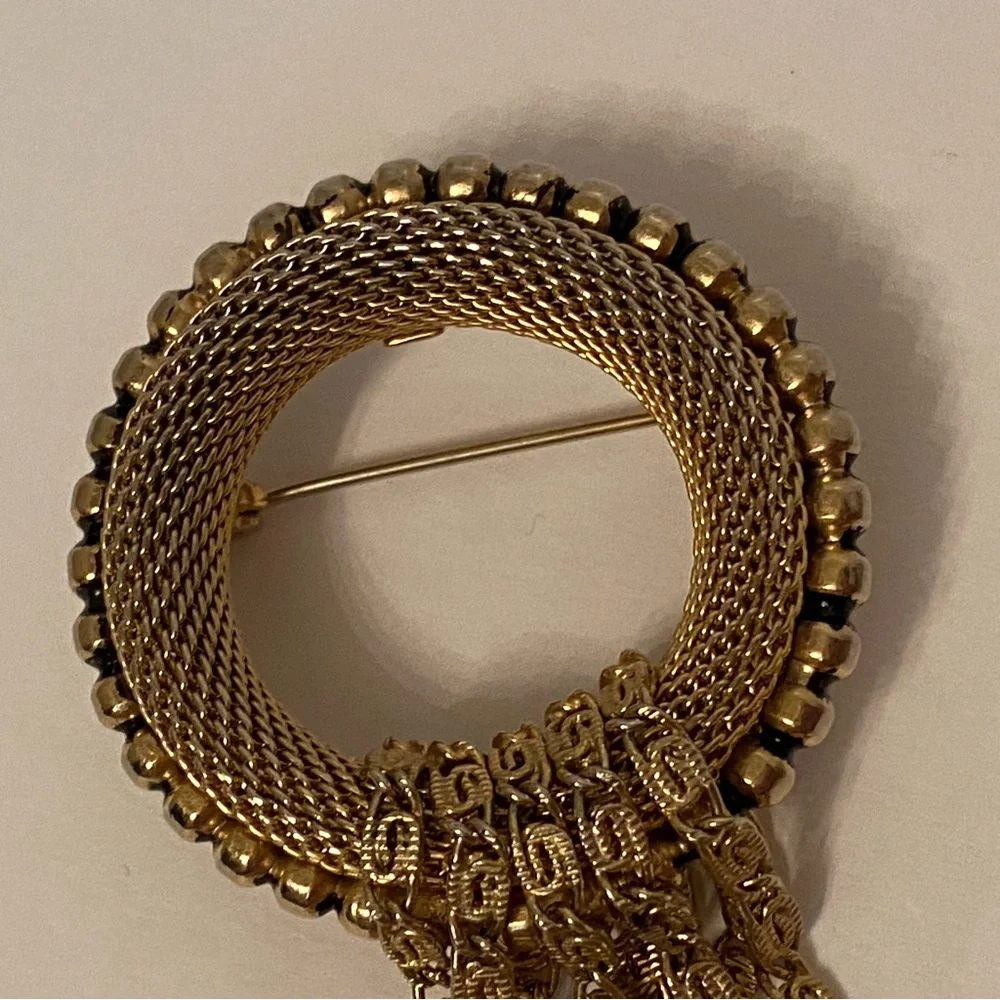 MARINO BROOCH PIN GOLD TONE MESH CIRCLE STRANDS GREEN WRAPPED GLASS DANGLES